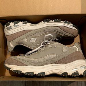 SKECHERS D’ Lites Memory Foam Sneakers - size 10